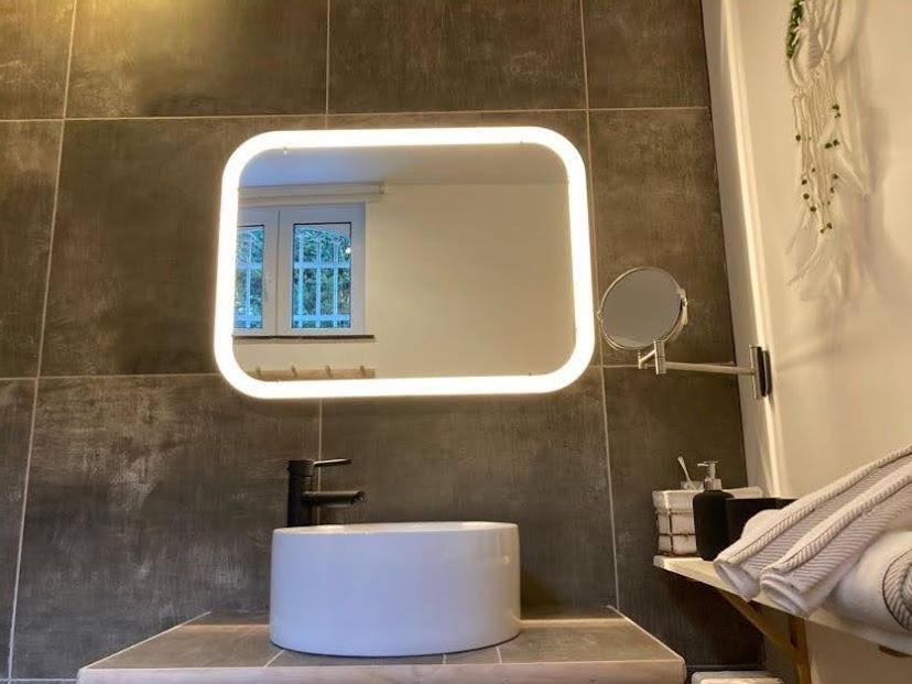 Studio - Tour d'HÉLOÏSE - 10' de Bruxelles La Hulpe Extérieur photo