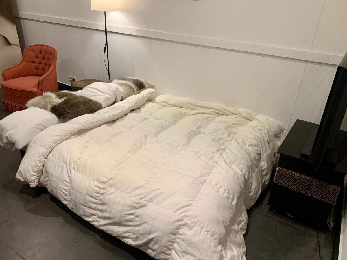 Studio - Tour d'HÉLOÏSE - 10' de Bruxelles La Hulpe Extérieur photo